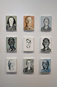Wystawa portretów olejnych więźniów KL Auschwitz.